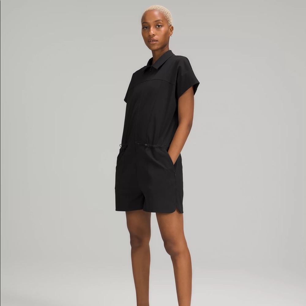 Lululemon Stretch Rib Pocketed Romper in Black, size 10